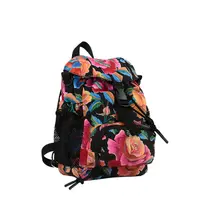 Bolsa Pipoquinha Farm ETC Rosas Preta